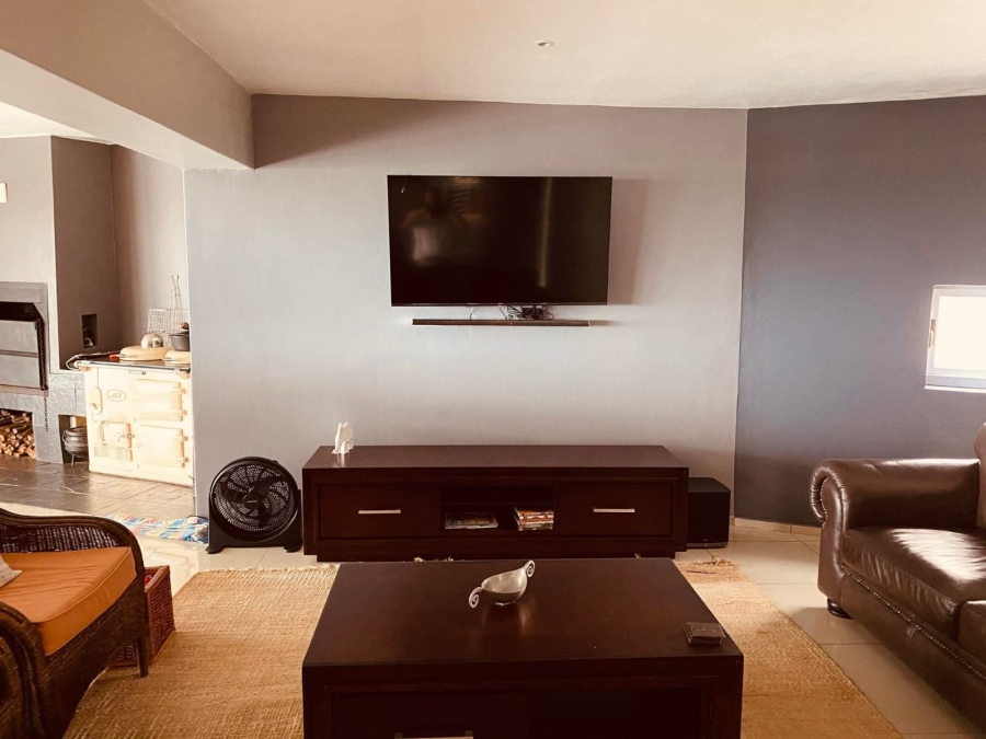 5 Bedroom Property for Sale in Jeffreys Bay Central Eastern Cape